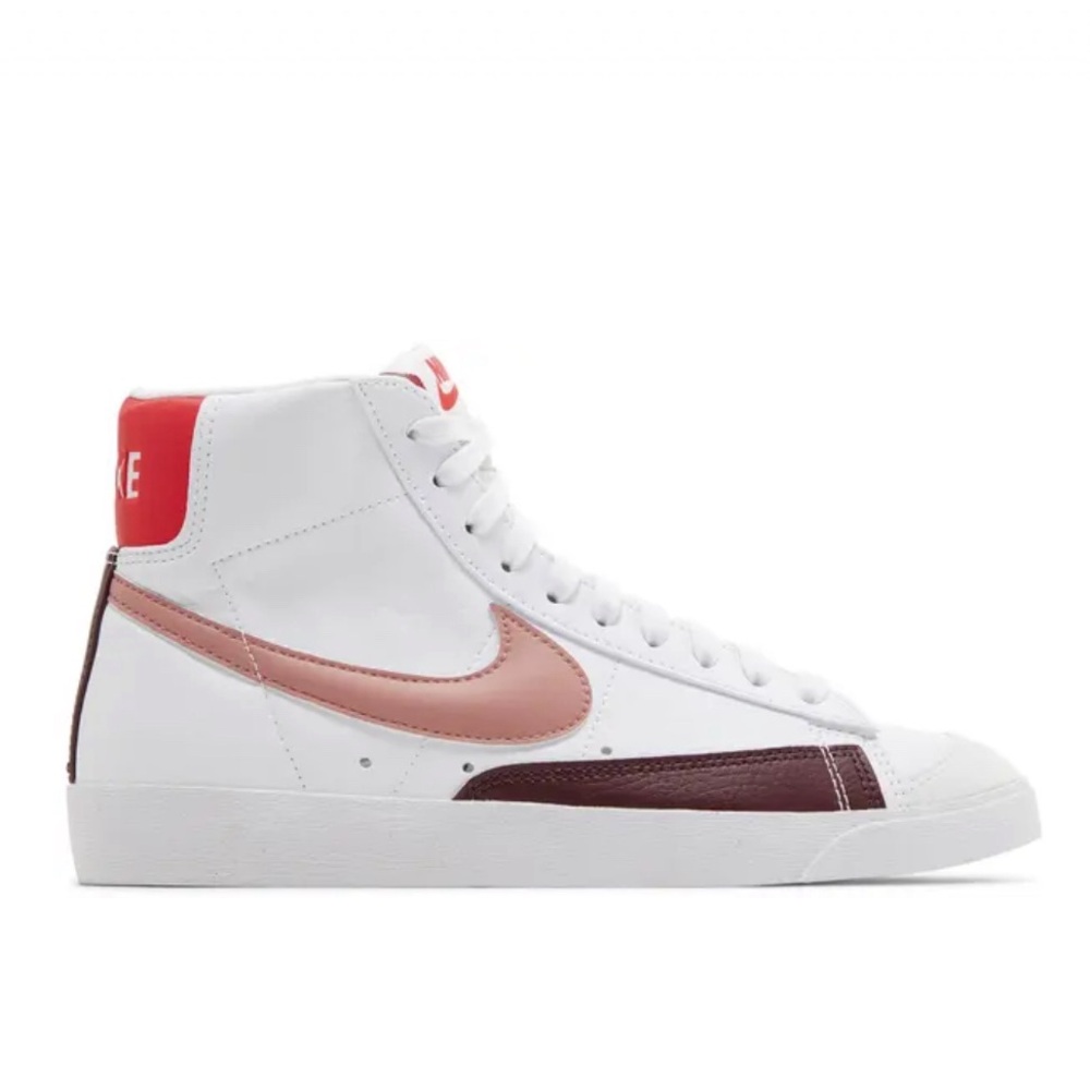 Nike Wmns Blazer Mid '77 Next Nature 'White Red Stardust'